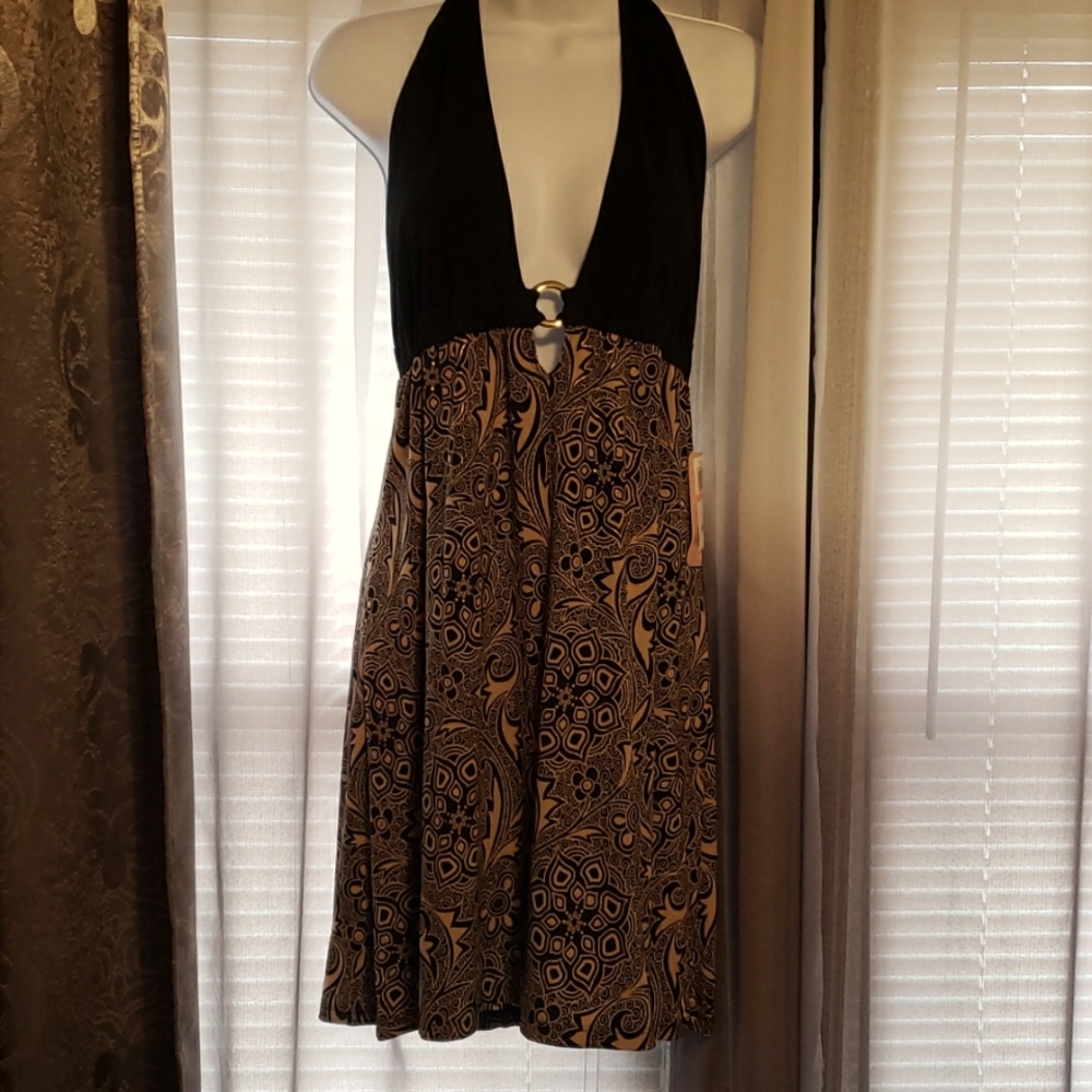 NWT super cute black/tan halter dress w keyring @ the chest